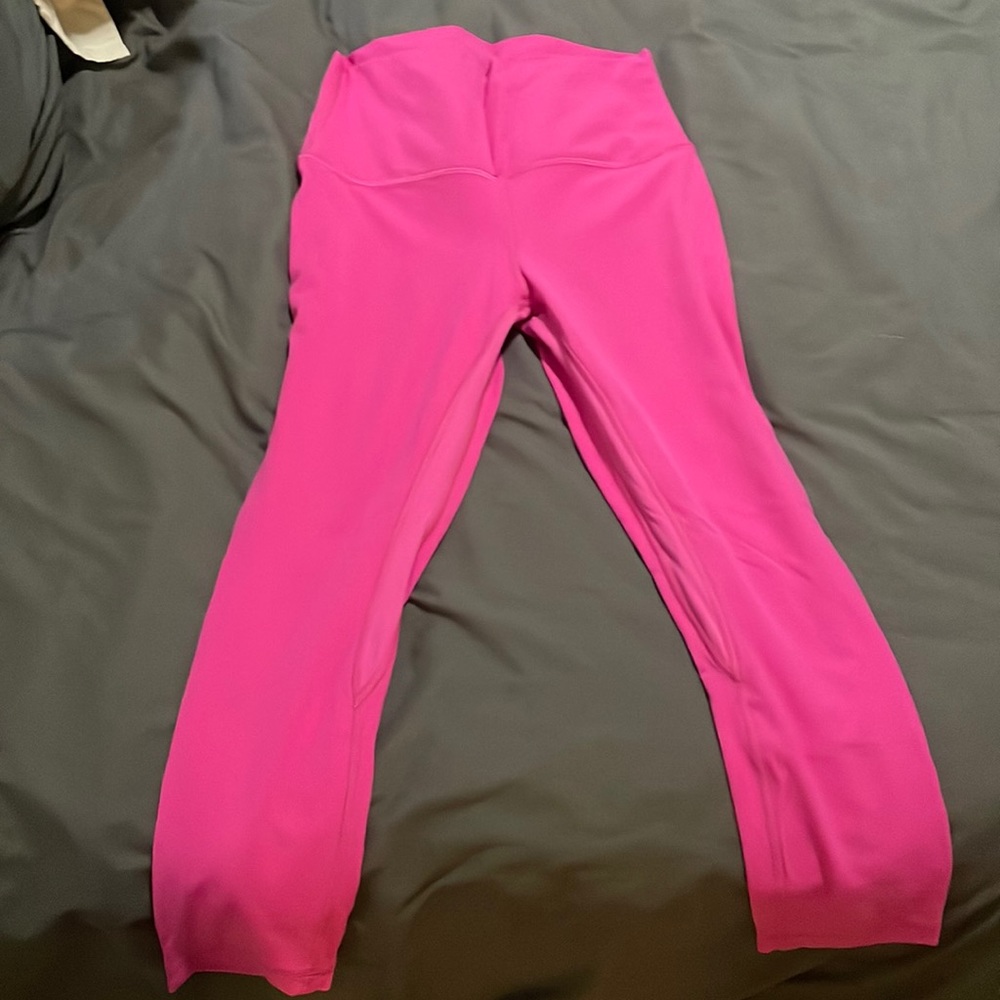 Lululemon size 8 hot pink align leggings